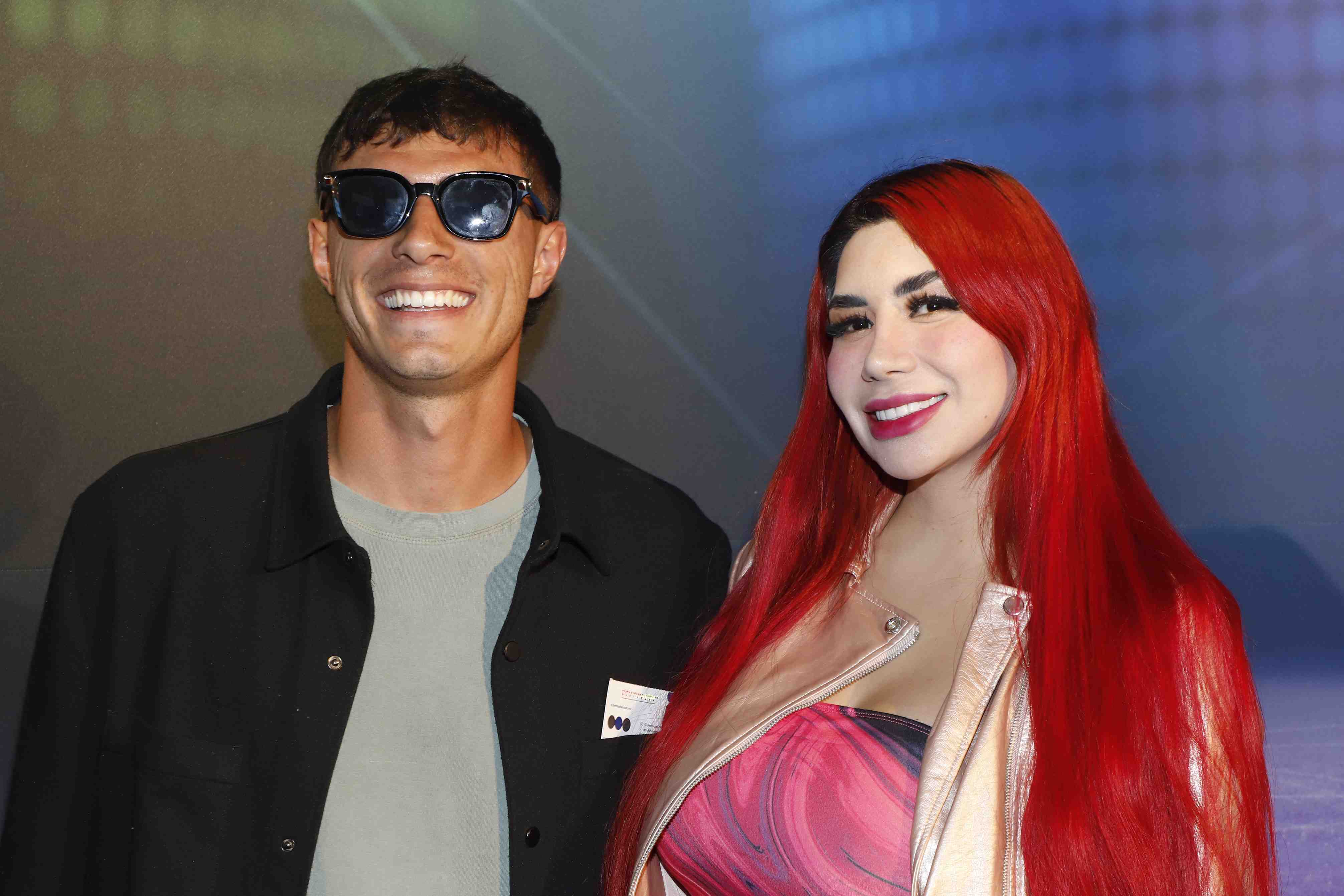 http://www.entrefam.com.mx/img/alfombra_roja_del_estreno_del_espectaculo_disney_on_ice_de_la_temporada_bailemos/ENTREFAM020720254726.JPG