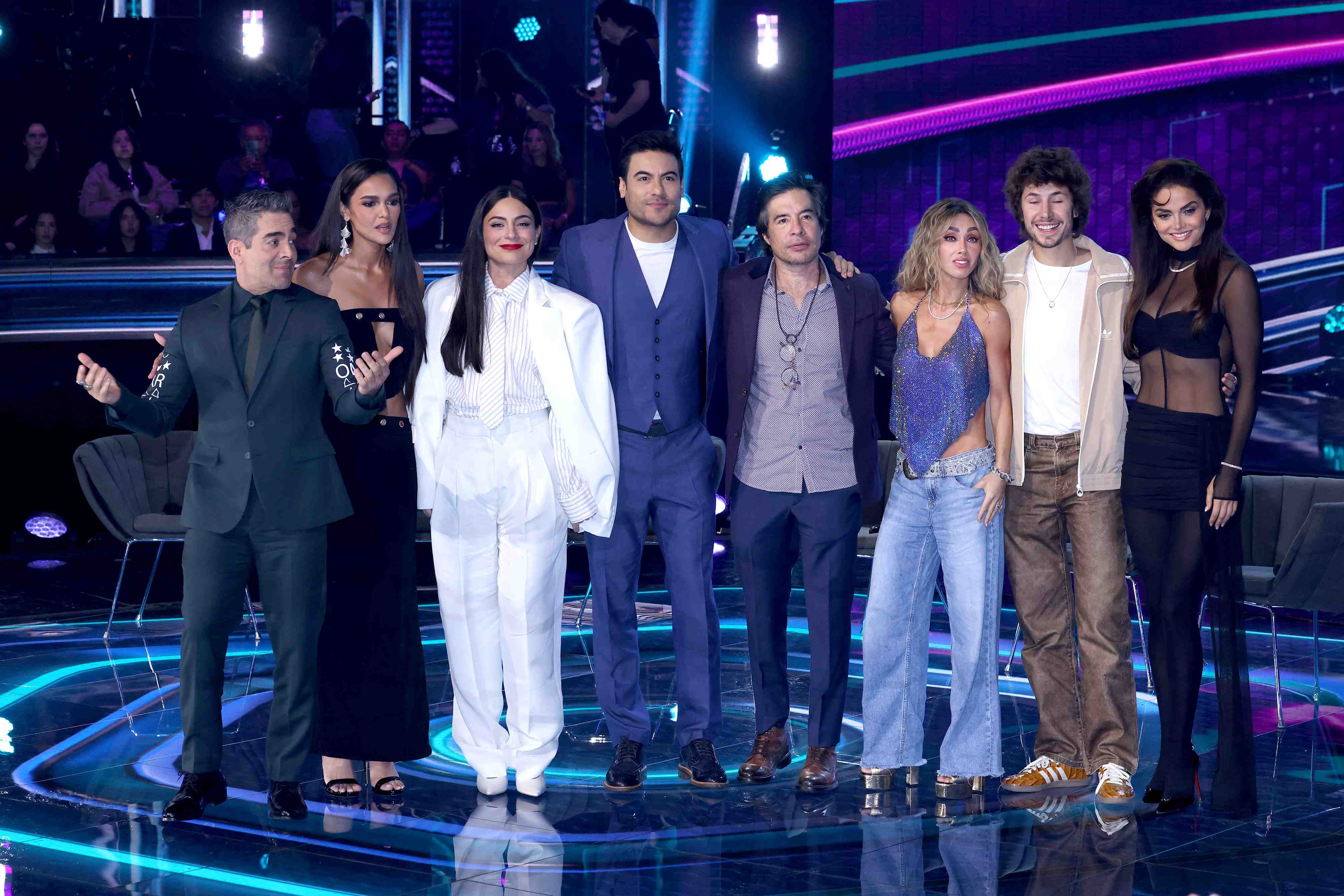 http://www.entrefam.com.mx/img/presentacion_de_la_nueva_temporada_de_quien_es_la_mascara/ENTREFAM100820251577.JPG