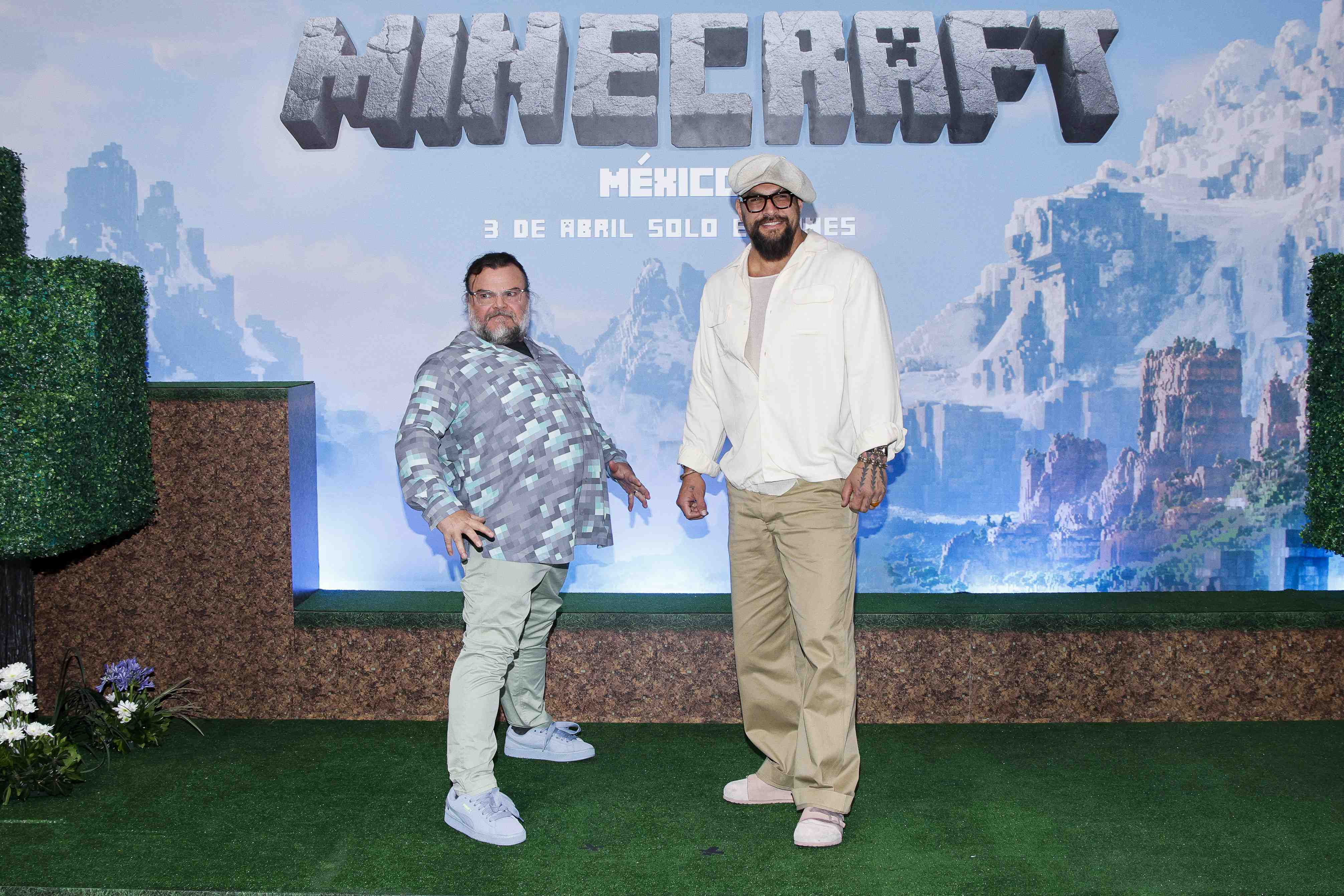 http://www.entrefam.com.mx/img/sesion_de_fotos_de_una_pelicula_de_minecraft/ENTREFAM210320254589.jpg